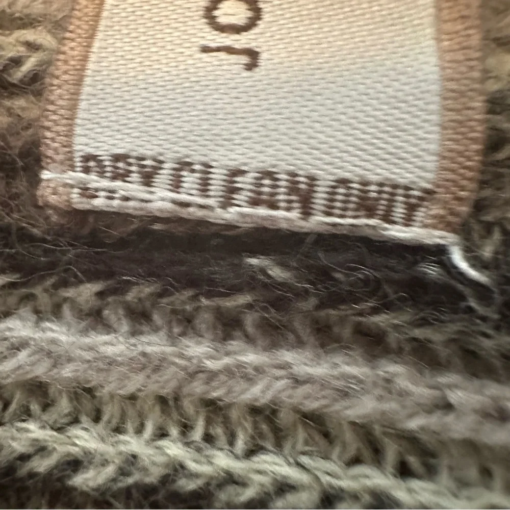 Joseph Abboud gray brown cream scarf